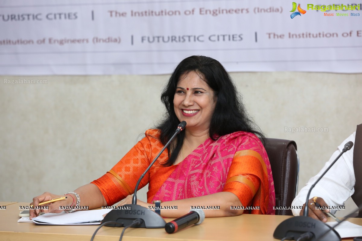 Ms. Karuna Gopal Hosts Roundtable Discussion on Defeat Dengue at Institution of Engineers, Khairatabad