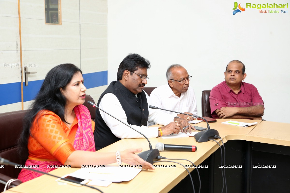 Ms. Karuna Gopal Hosts Roundtable Discussion on Defeat Dengue at Institution of Engineers, Khairatabad