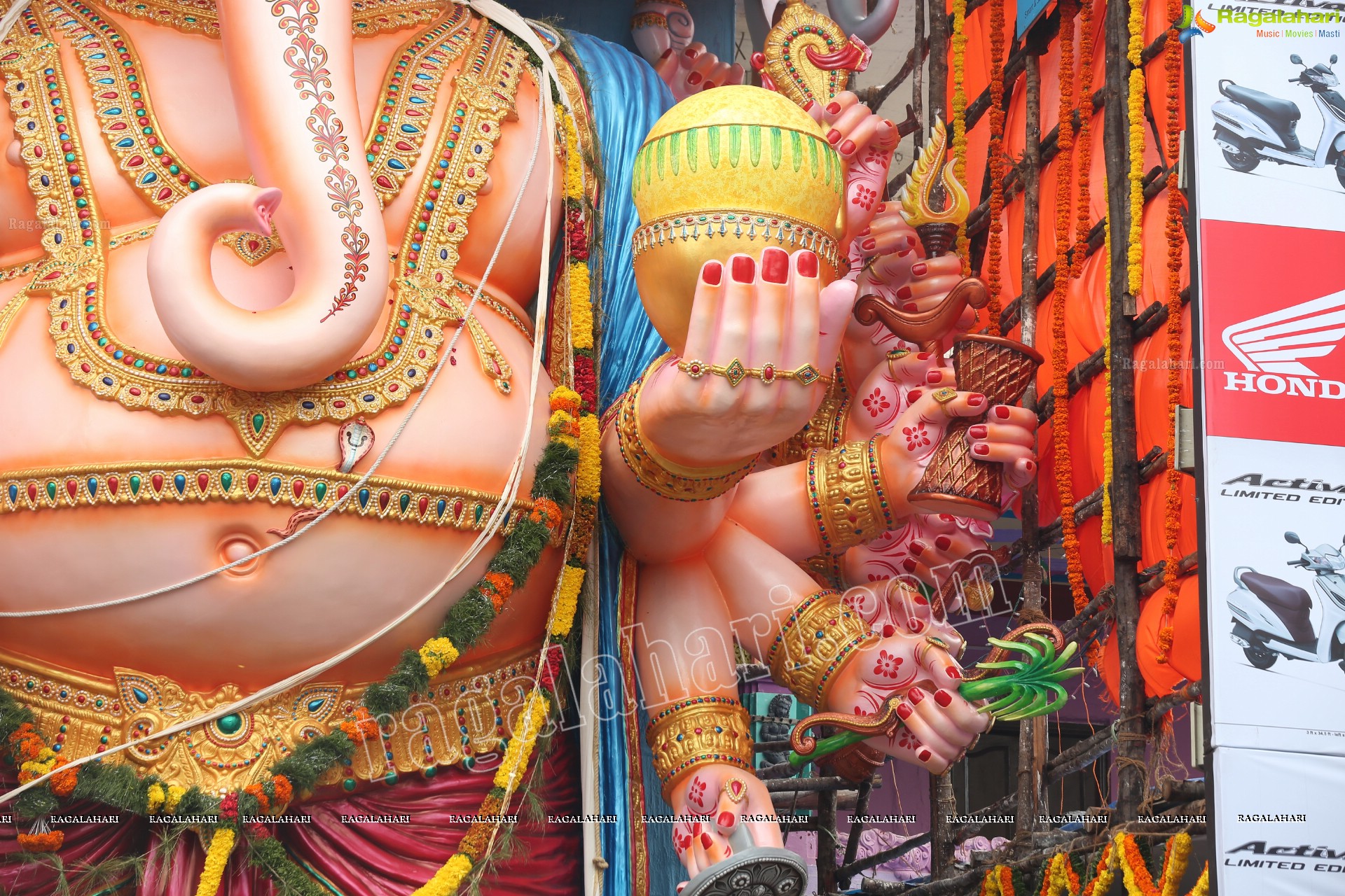 Khairatabad Ganesh 2019 in Dwadashaditya Maha Ganapathi Avatar