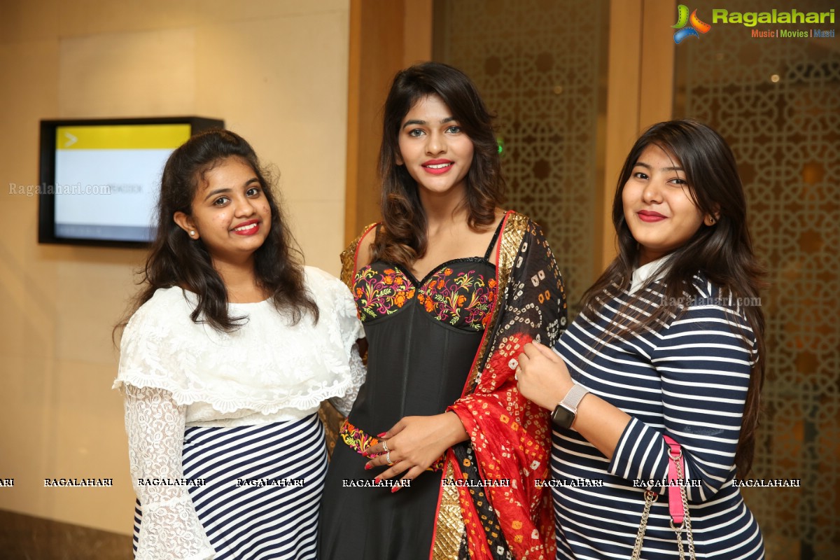 Khwaaish Grand Curtain Raiser and Fashion Showcase at Hotel Marigold