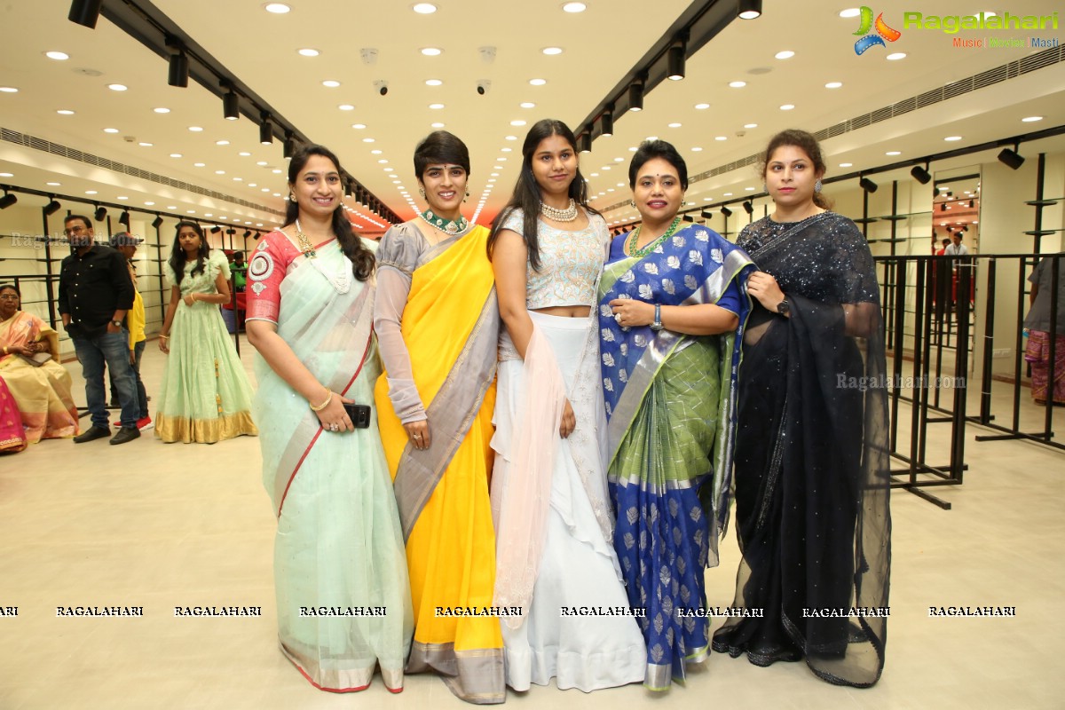 KLM Fashion Mall Launch at Patny Centre