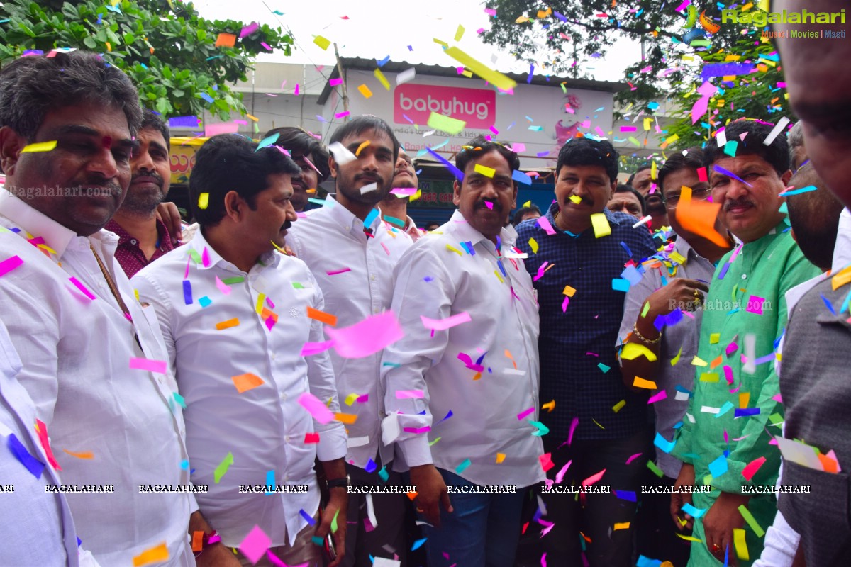 Maangalya Shopping Mall Launches Its New Showroom at Kukatpally