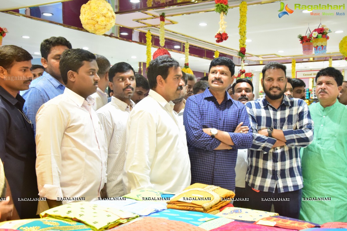 Maangalya Shopping Mall Launches Its New Showroom at Kukatpally