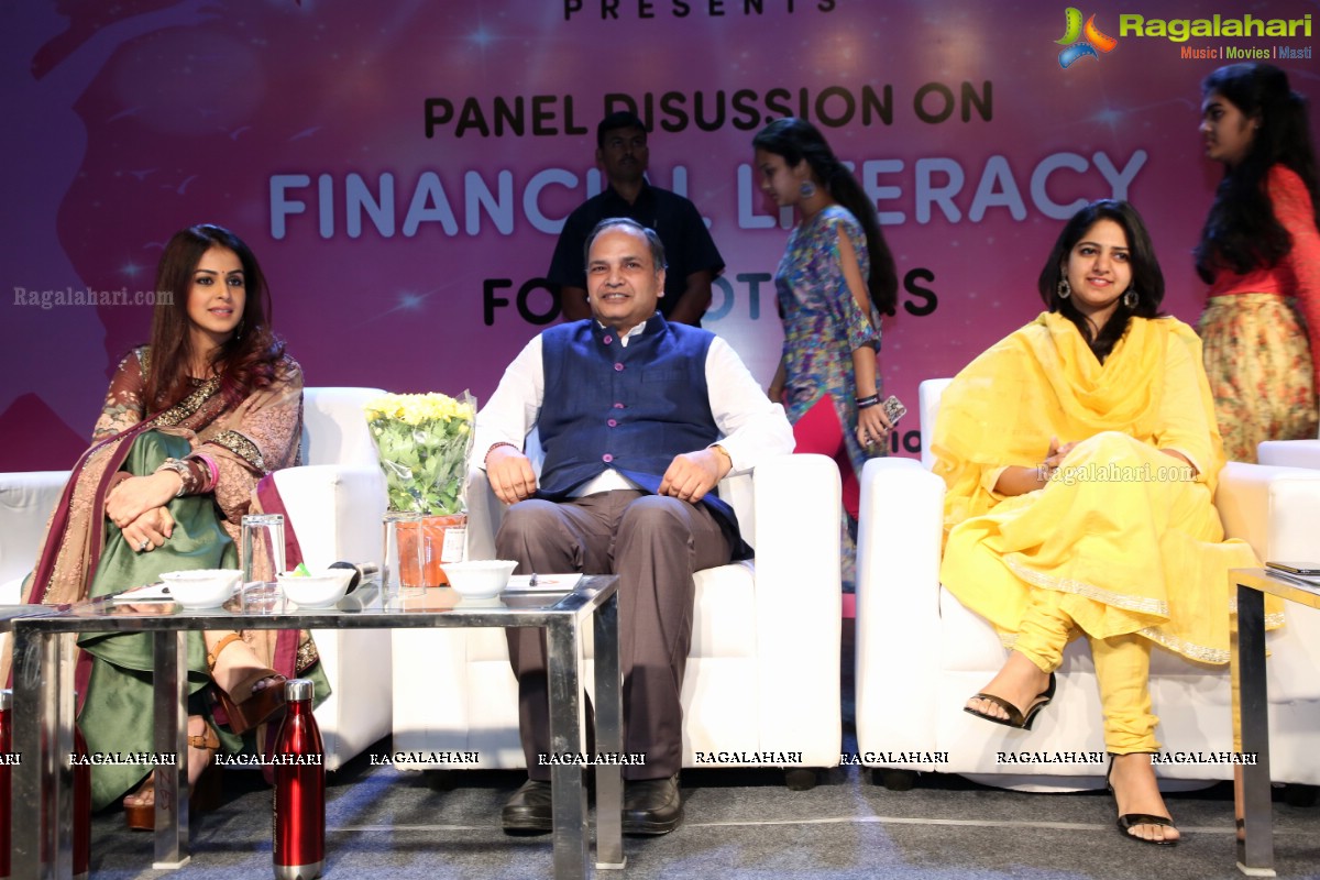 Million Moms' Panel Discussion on Financial Literacy For Mothers