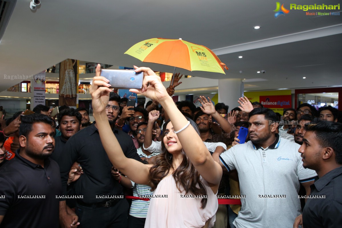OPPO Reno2 Z First Sale Event at Sarath City Capital Mall