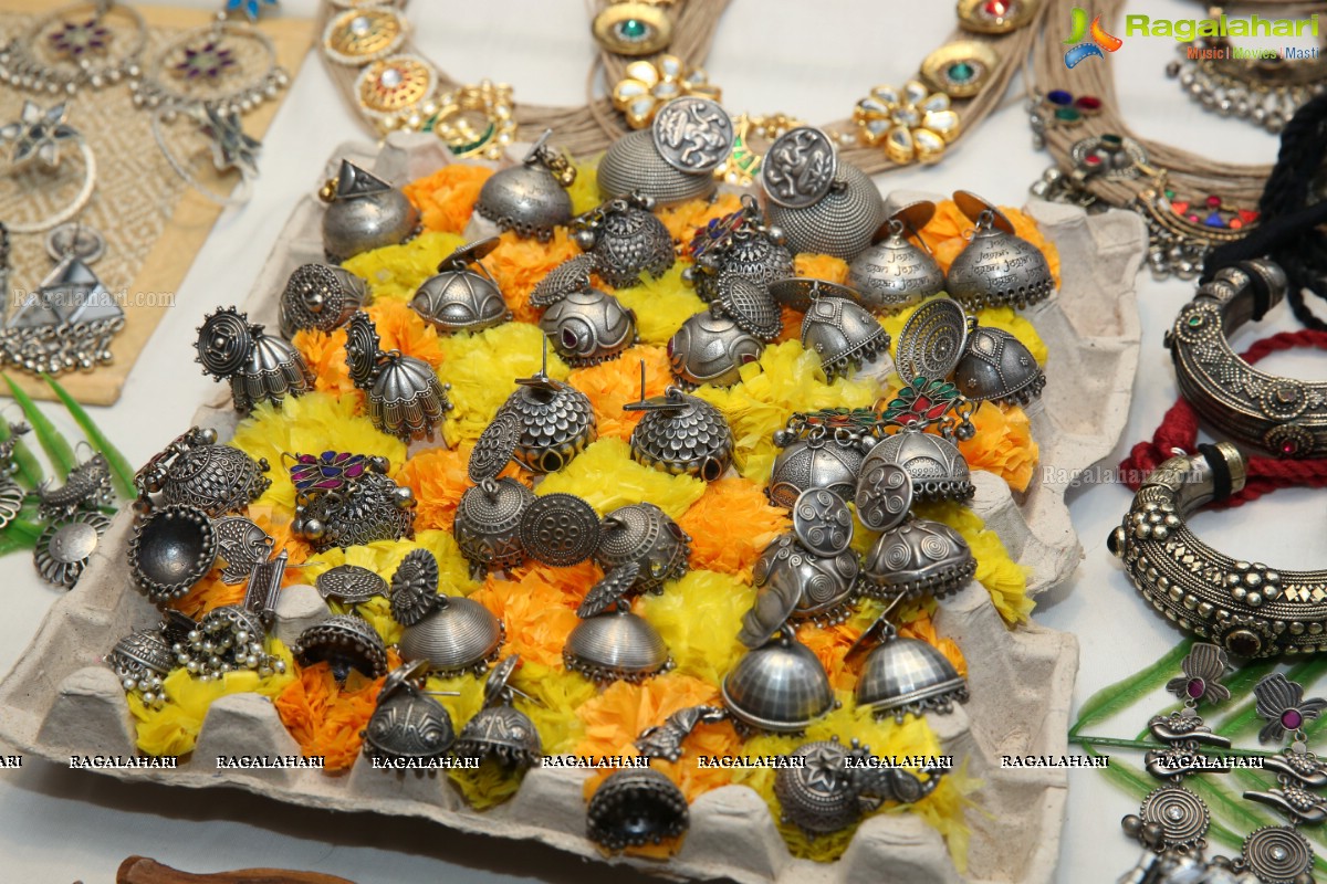 Petals Exhibition Kick Starts at Taj Deccan