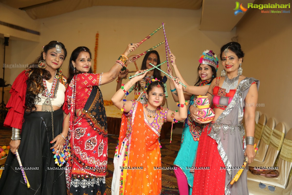 Phankaar Innovative Mind Organises Dandiya Dhamaal at Royal Reve Hotel