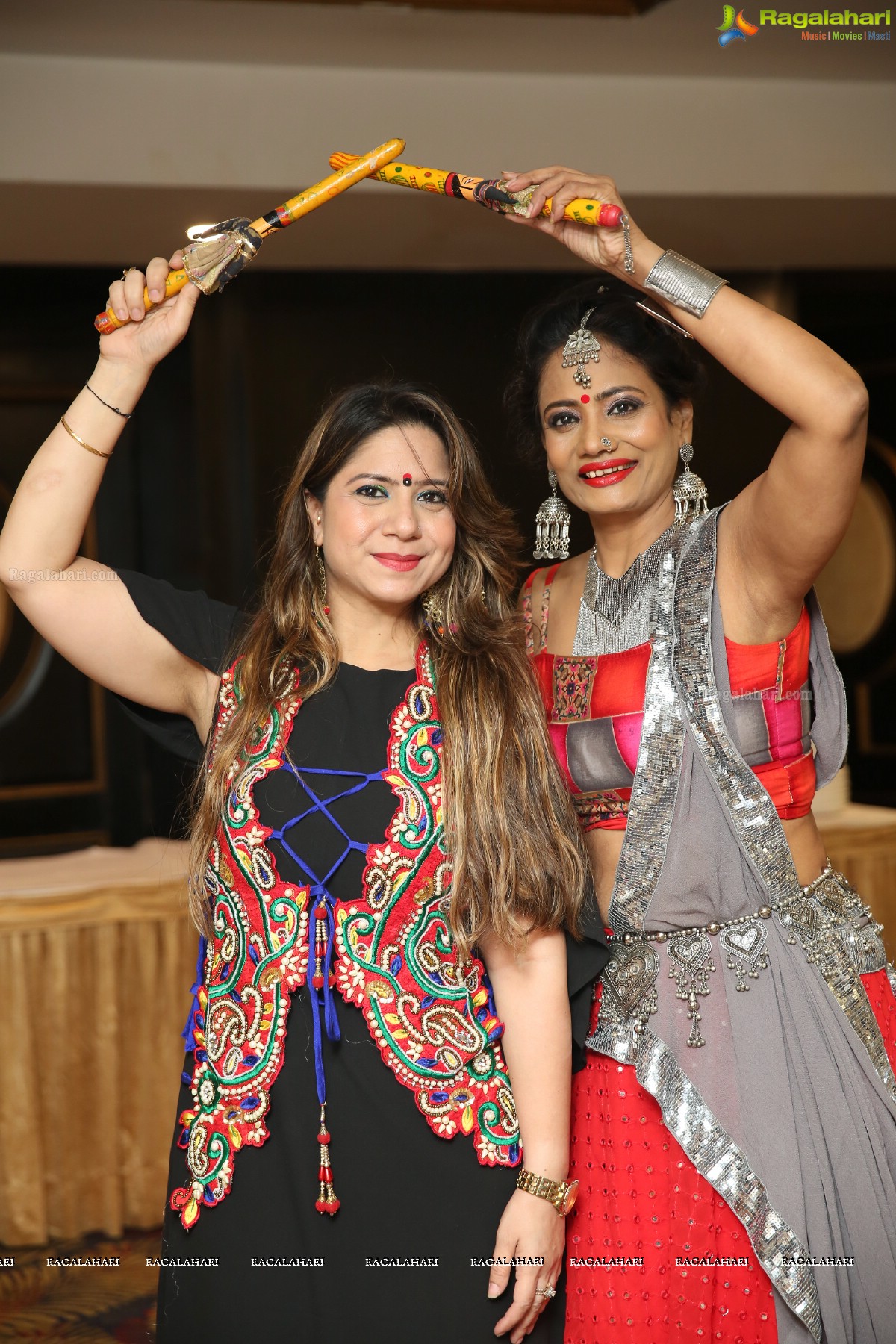 Phankaar Innovative Mind Organises Dandiya Dhamaal at Royal Reve Hotel