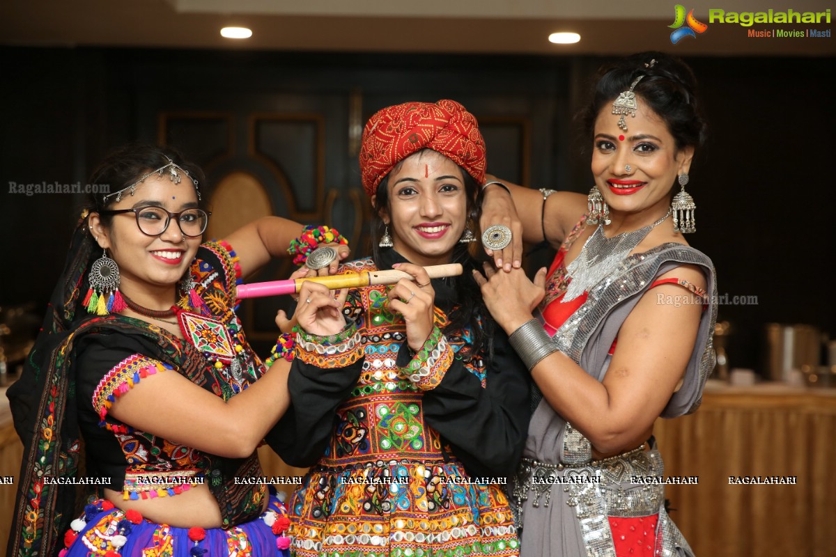 Phankaar Innovative Mind Organises Dandiya Dhamaal at Royal Reve Hotel