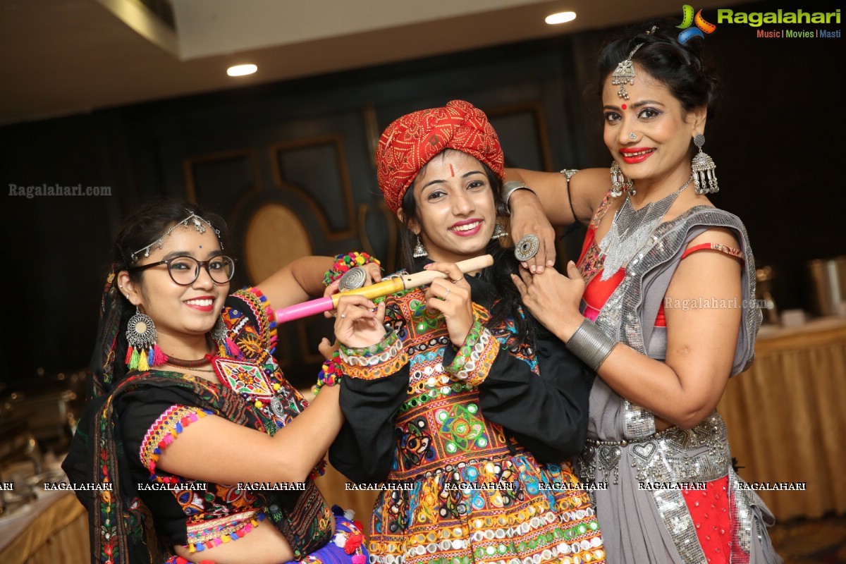 Phankaar Innovative Mind Organises Dandiya Dhamaal at Royal Reve Hotel