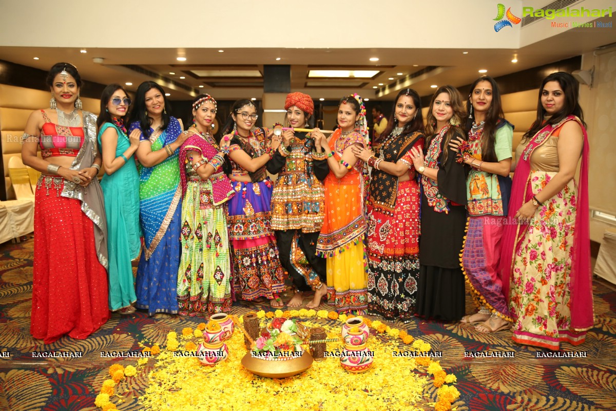 Phankaar Innovative Mind Organises Dandiya Dhamaal at Royal Reve Hotel