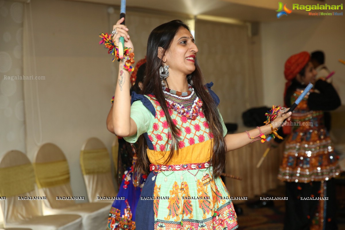 Phankaar Innovative Mind Organises Dandiya Dhamaal at Royal Reve Hotel