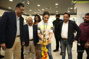 Reliance Retail Opens Its New Trends Footwear Store