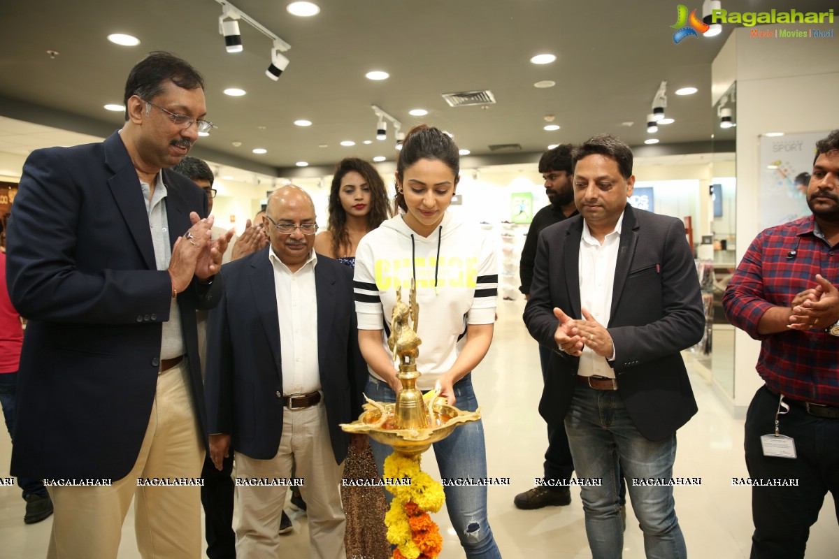 Reliance Retail Opens Its Trends Footwear Store at NSL Kukatpally 