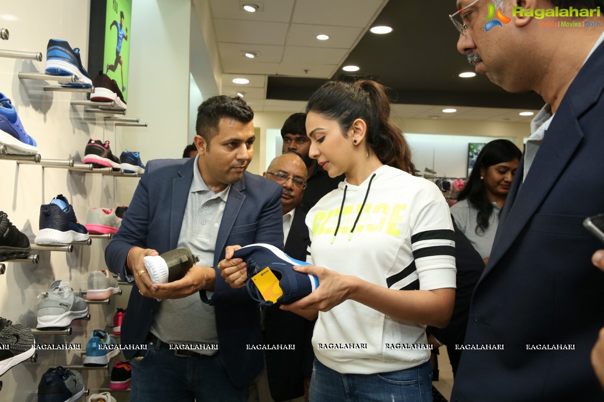 Reliance Retail Opens Its Trends Footwear Store at NSL Kukatpally 