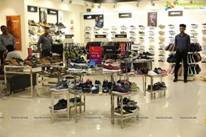 Reliance Retail Opens Its New Trends Footwear Store