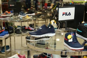 Reliance Retail Opens Its New Trends Footwear Store