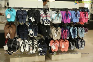 Reliance Retail Opens Its New Trends Footwear Store