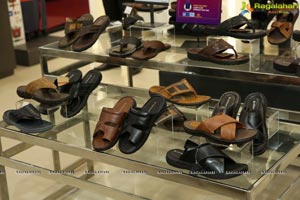 Reliance Retail Opens Its New Trends Footwear Store