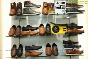 Reliance Retail Opens Its New Trends Footwear Store