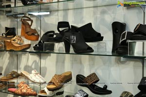 Reliance Retail Opens Its New Trends Footwear Store