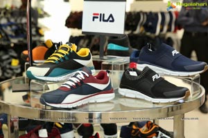 Reliance Retail Opens Its New Trends Footwear Store