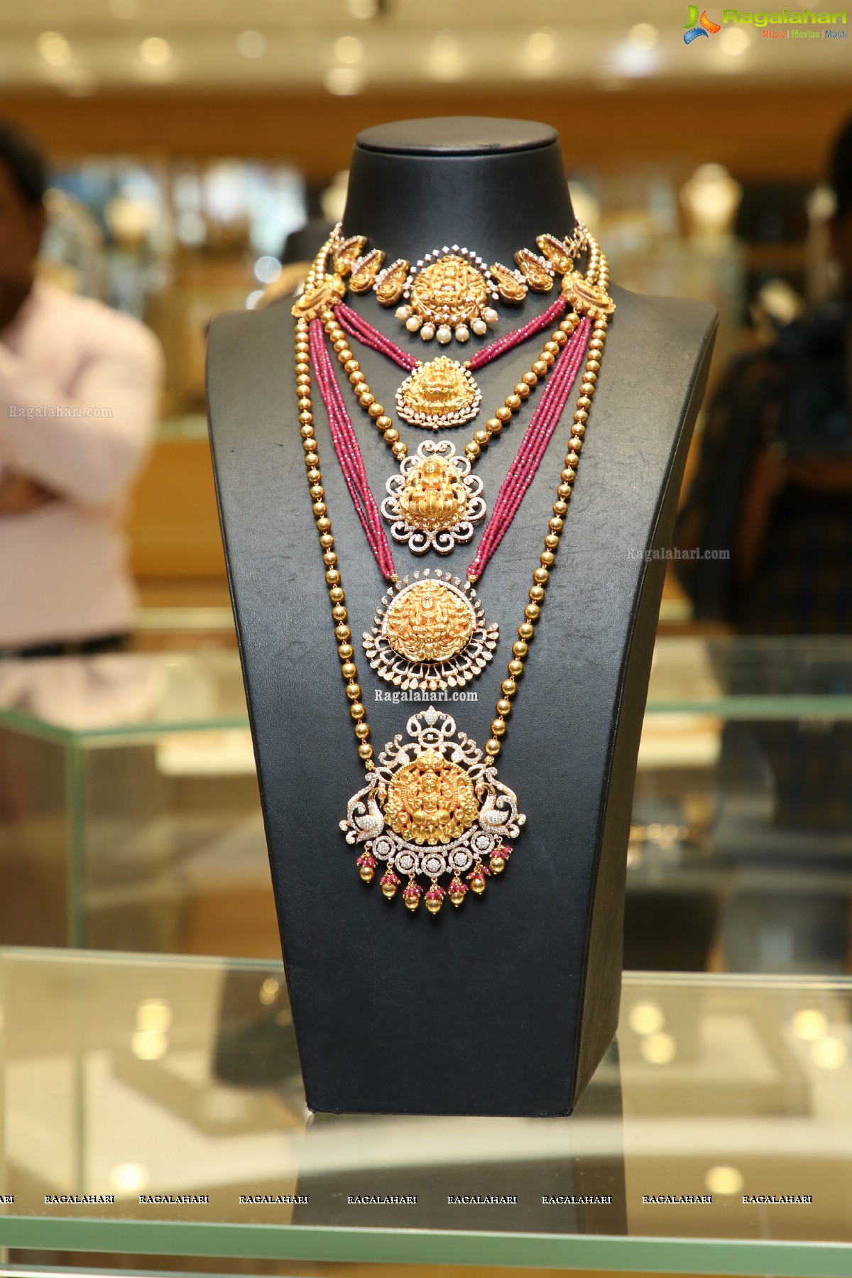 Sri Krishna Jewellers' Trendy Jewellery Collection Launch