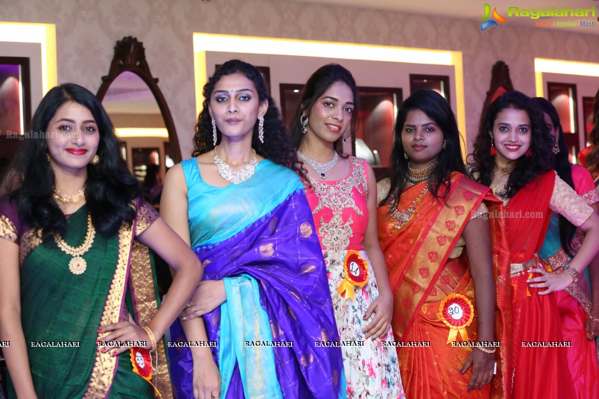 Tanishq Jewellery Showcases Latest Collection, Models Ramp Walk