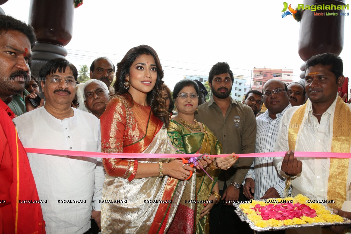  VRK Silks Launches Its New Showroom at Chandanagar