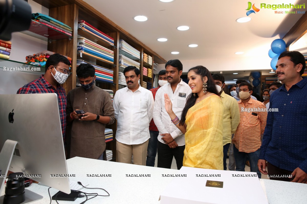 Linen House Launches E-Commerce Portal at Hydernagar