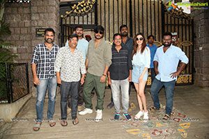 Sundeep Kishan's Gully Rowdy Movie Success Celebrations