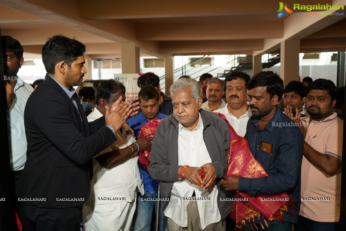 Vijay Devarakonda And Asian Cinemas Multiplex AVD Cinemas Launch At Mahabubnagar