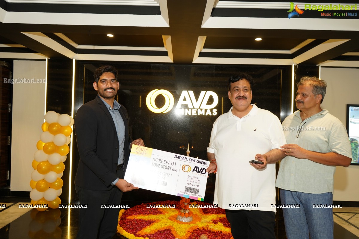 Vijay Devarakonda And Asian Cinemas Multiplex AVD Cinemas Launch At Mahabubnagar