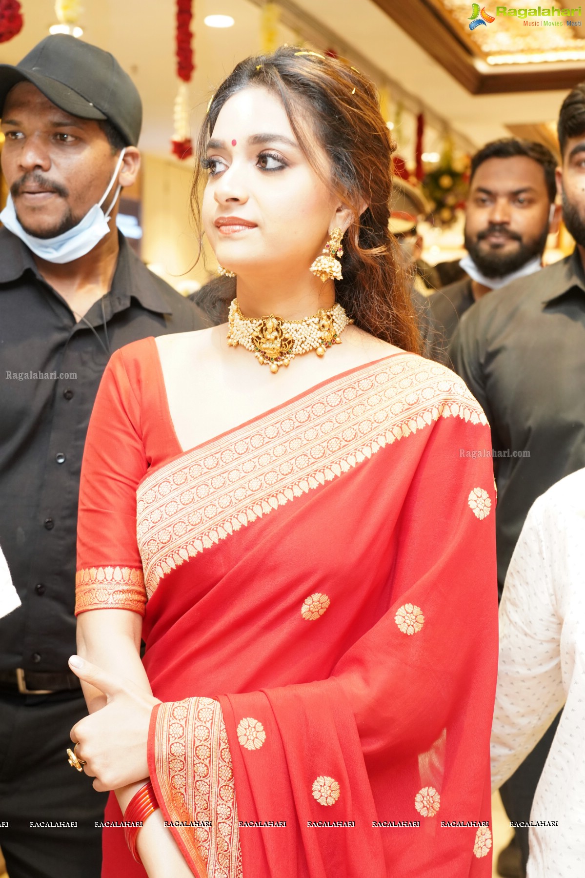 Keerthy Suresh Launches CMR Shopping Mall In Mancherial