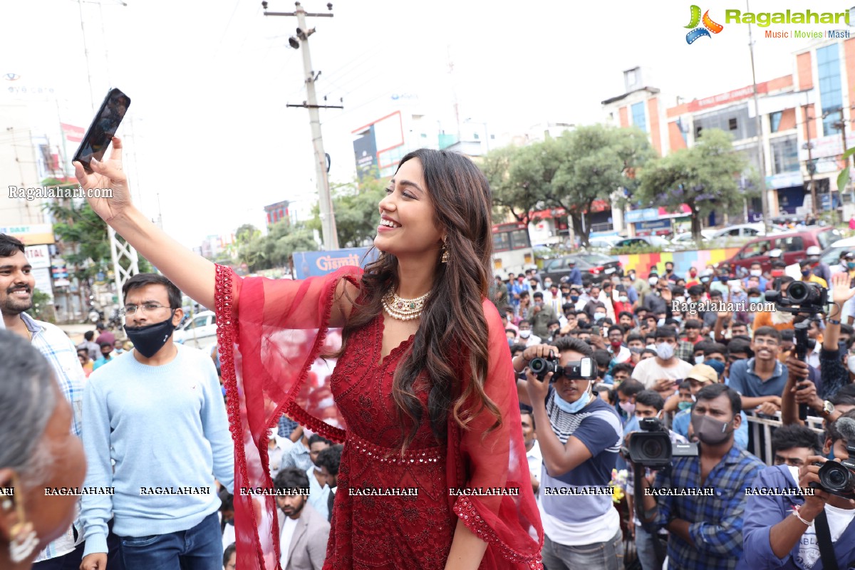 Nivetha Pethuraj and Bigg Boss Gangavva Inaugurates Gismat Mandi Restaurant in A.S. Rao Nagar