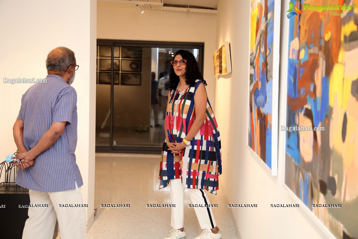 Art Show at Kadari Art Gallery