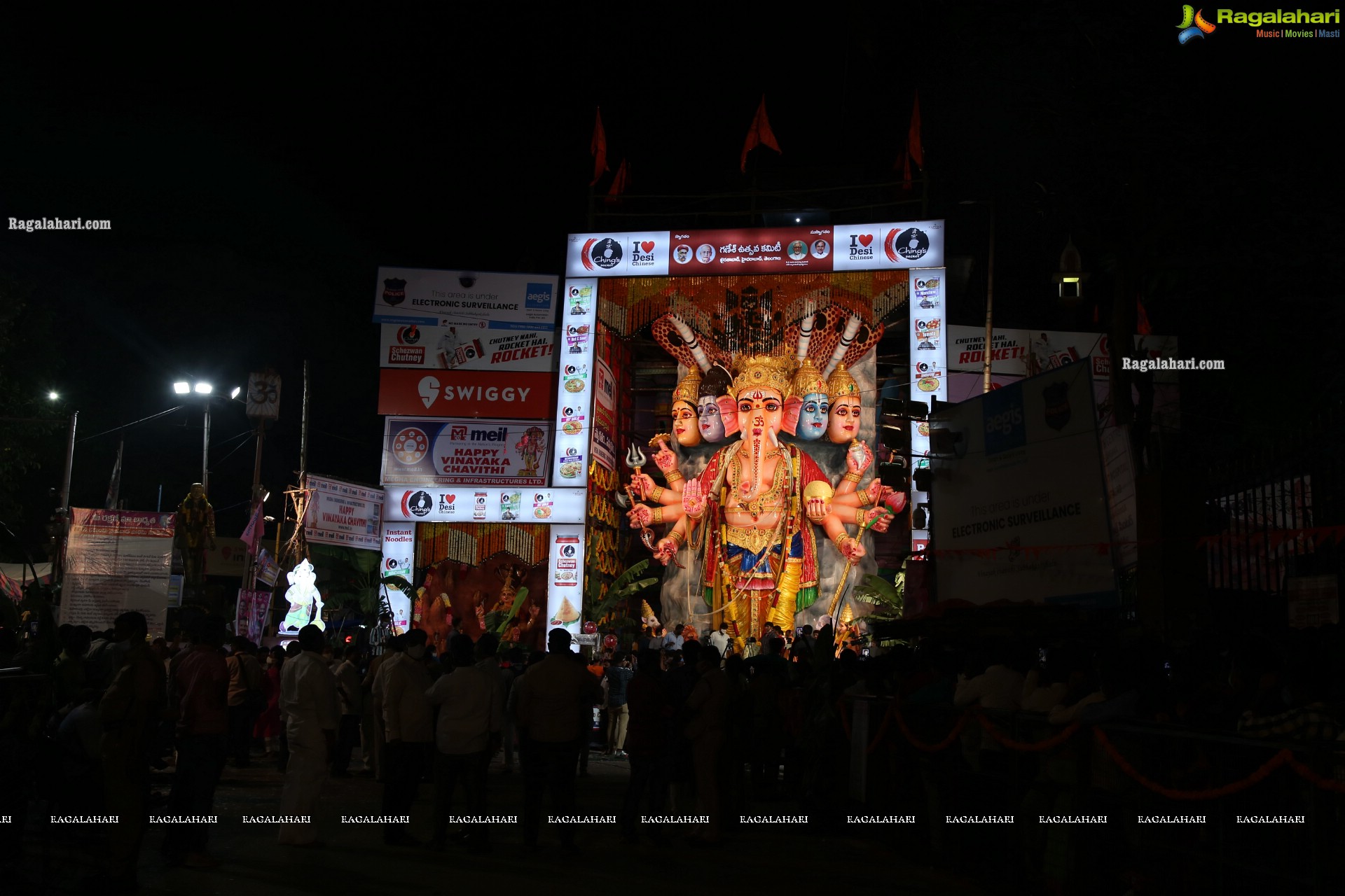 Khairatabad Ganesh 2021 as Shri Panchamuha Rudra Maha Ganapati with the idols Krishna Kali and Kala Nageshwari on Either Side