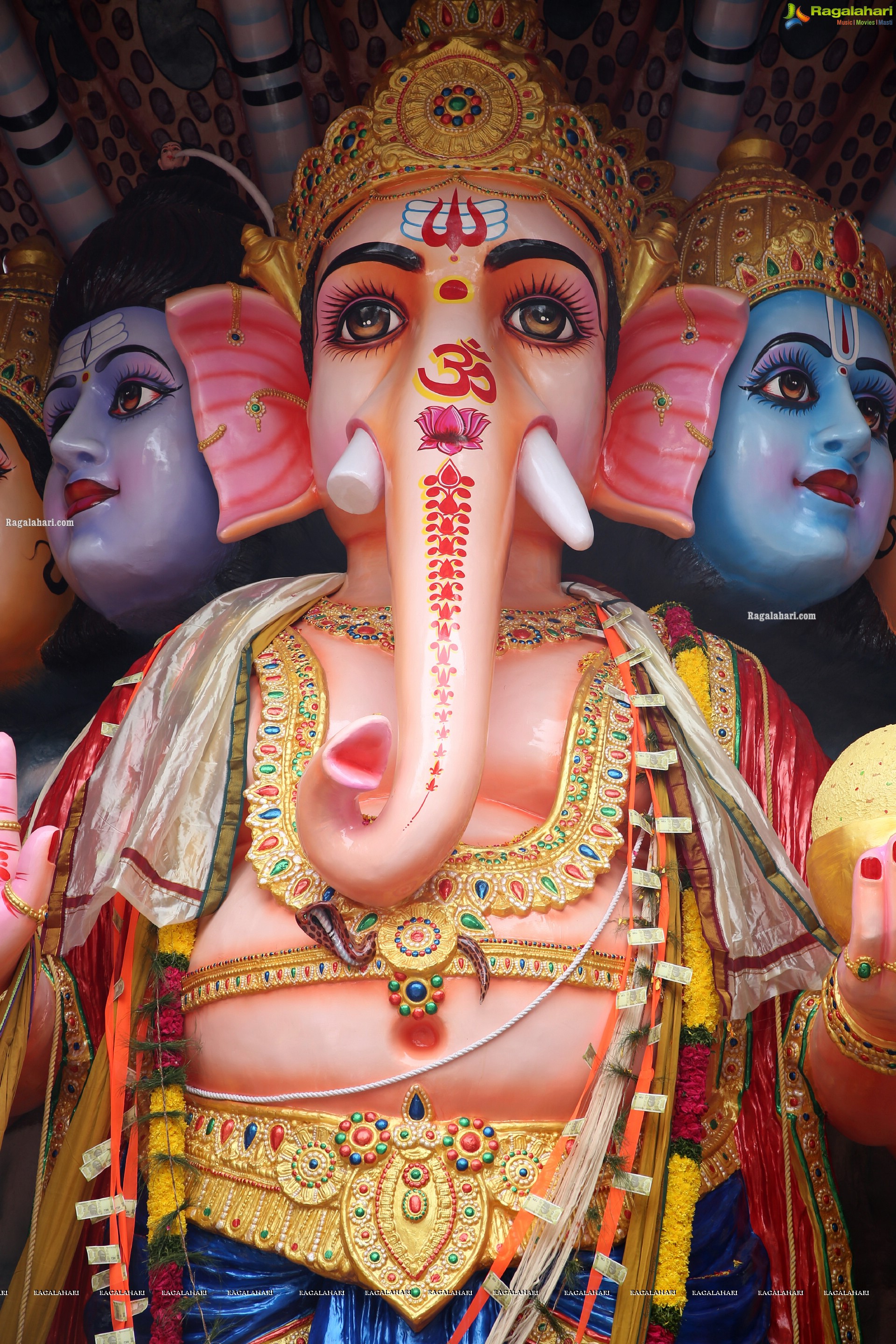 Khairatabad Ganesh 2021 as Shri Panchamuha Rudra Maha Ganapati with the idols Krishna Kali and Kala Nageshwari on Either Side