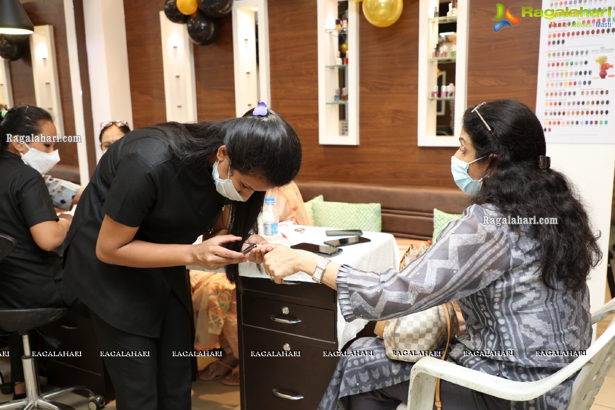 Neeldavid's Salon & Academy Launch at P &T Colony, Secunderabad