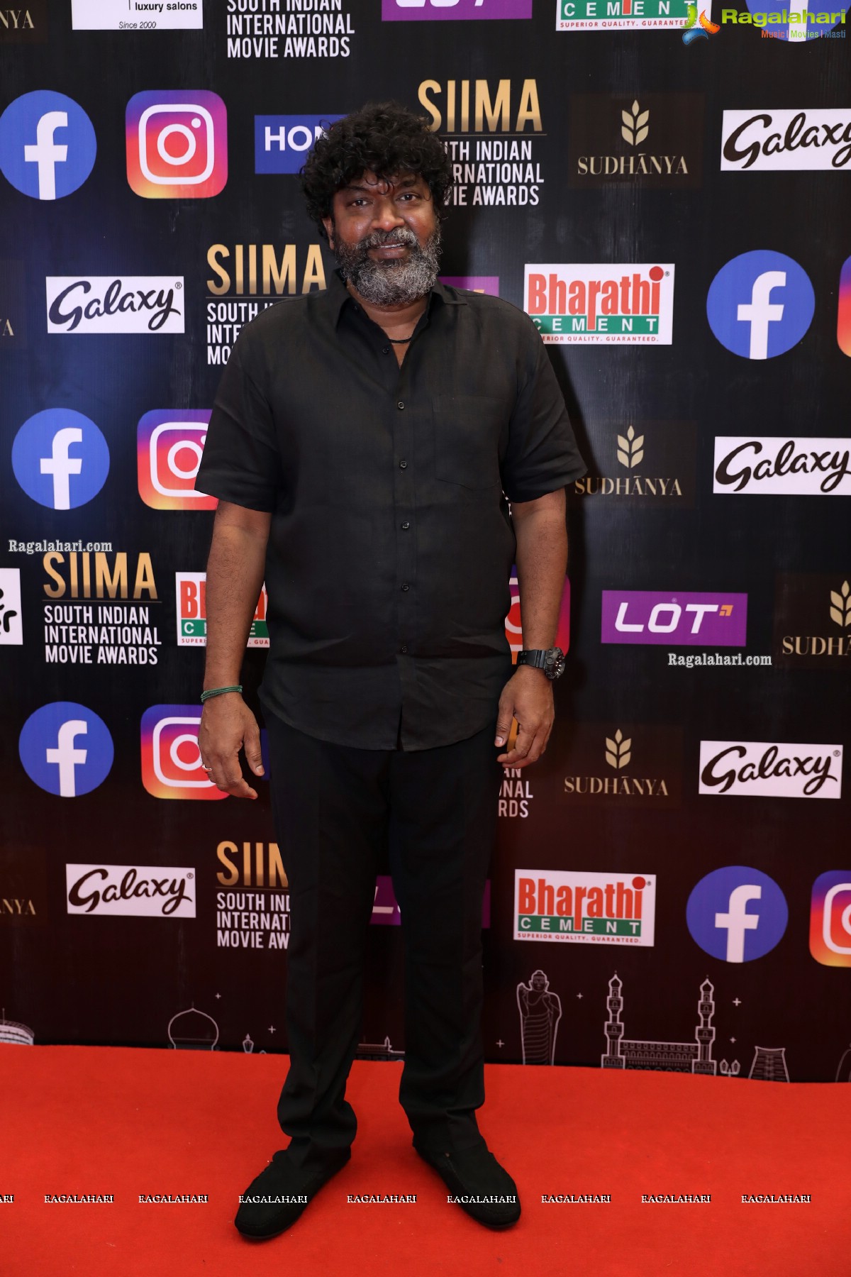 SIIMA 2021 Day 2: Chiranjeevi, Kushboo, Radikaa Sarathkumar, Rana, Shanvi Shine on the Red Carpet