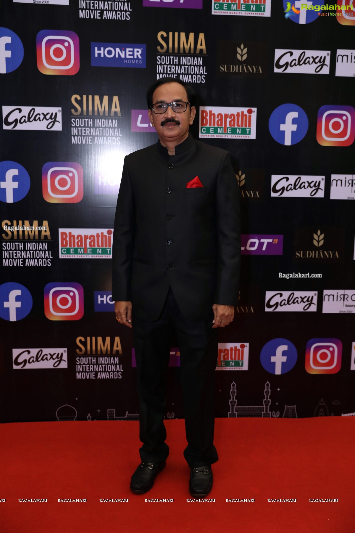 SIIMA 2021 Day 2: Chiranjeevi, Kushboo, Radikaa Sarathkumar, Rana, Shanvi Shine on the Red Carpet