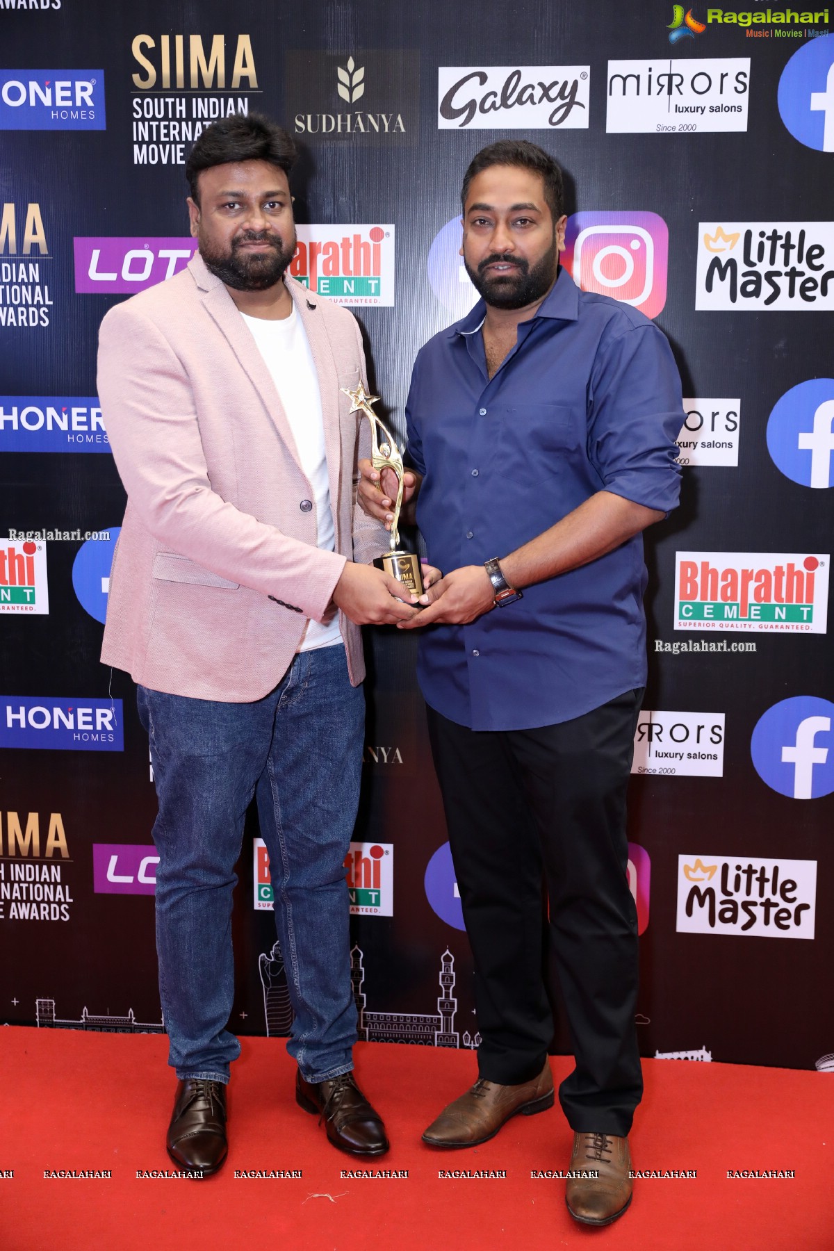 SIIMA 2021 Day 2: Chiranjeevi, Kushboo, Radikaa Sarathkumar, Rana, Shanvi Shine on the Red Carpet