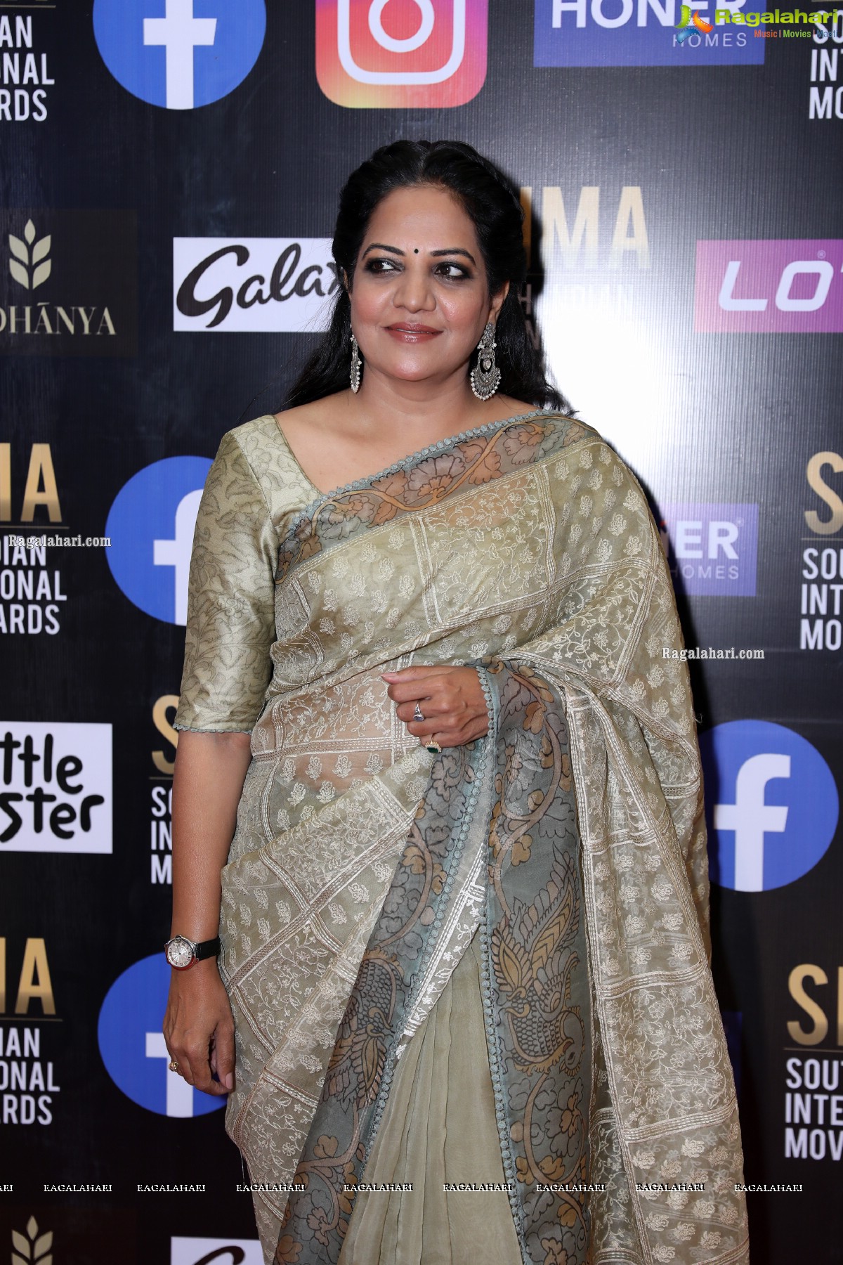 SIIMA 2021 Day 2: Chiranjeevi, Kushboo, Radikaa Sarathkumar, Rana, Shanvi Shine on the Red Carpet