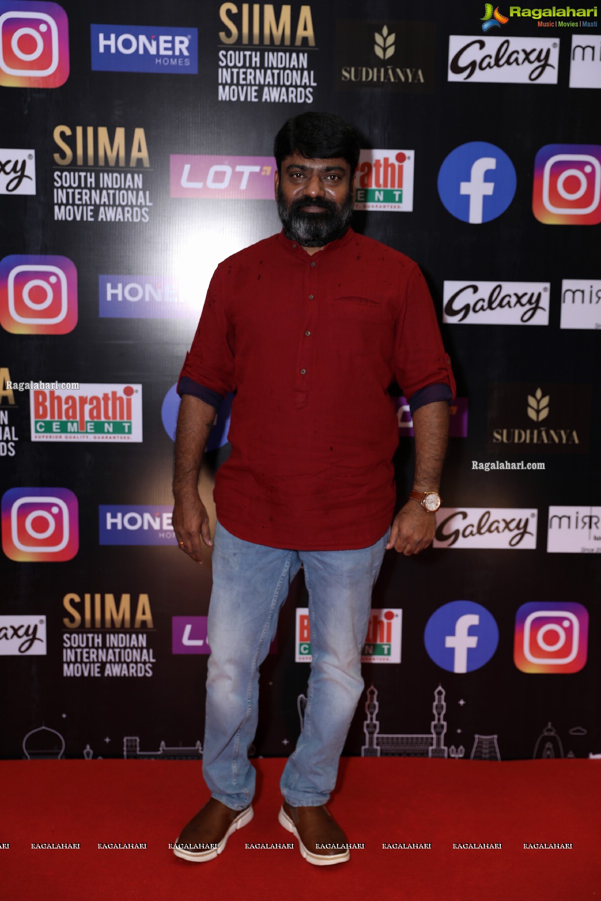 SIIMA 2021 Day 2: Chiranjeevi, Kushboo, Radikaa Sarathkumar, Rana, Shanvi Shine on the Red Carpet