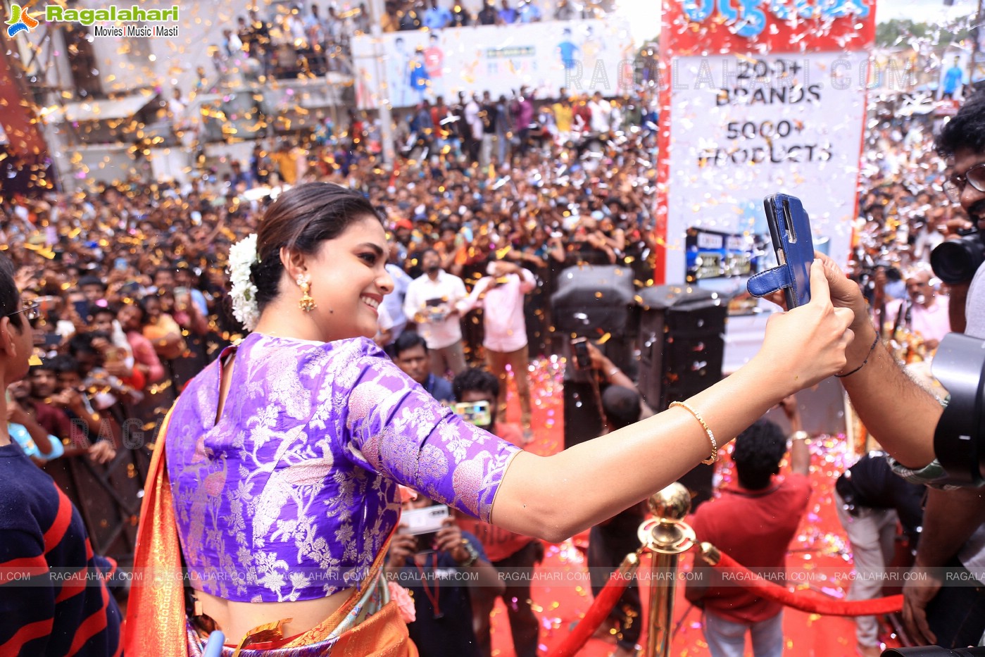 Keerthy Suresh Launches CMR Shopping Mall at Mahbubnagar