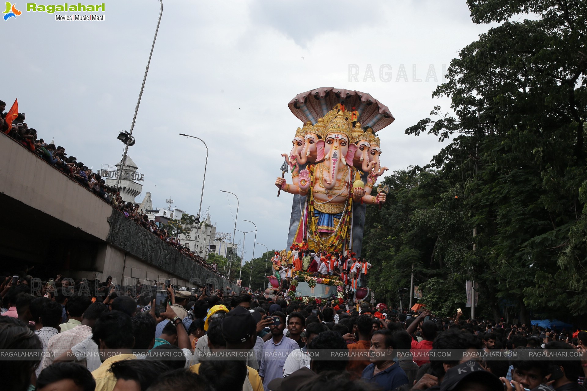 Khairatabad Ganesh Nimajjanam 2022 at Tank Bund in Hyderabad