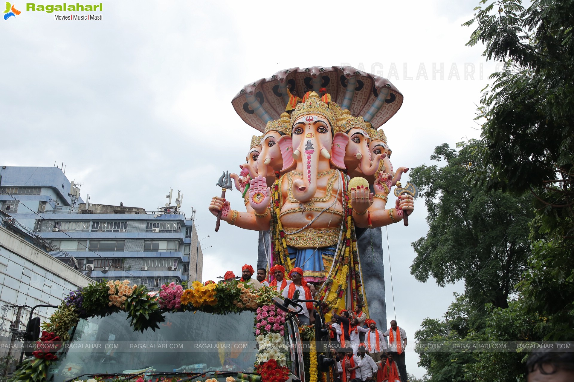 Khairatabad Ganesh Nimajjanam 2022 at Tank Bund in Hyderabad