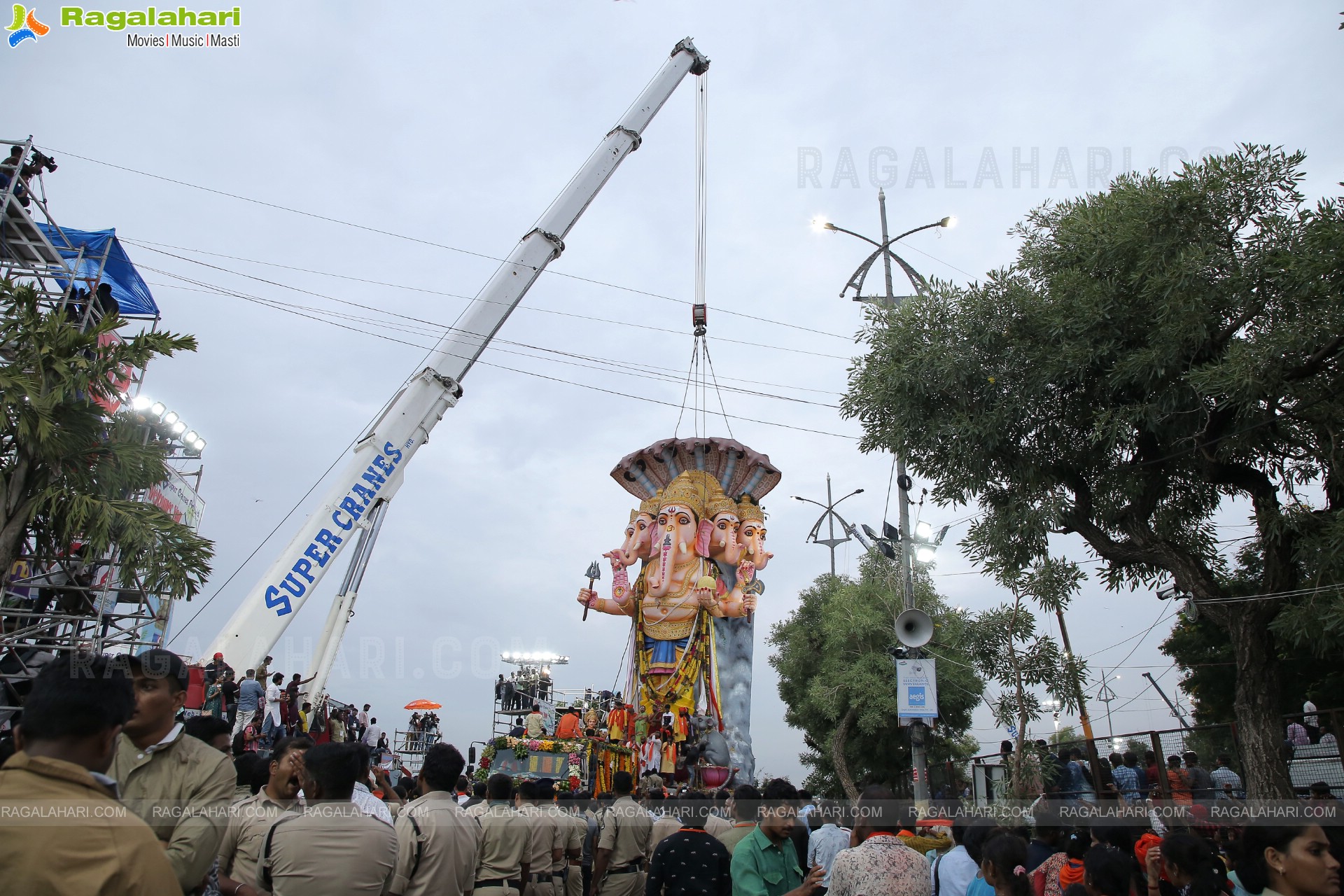 Khairatabad Ganesh Nimajjanam 2022 at Tank Bund in Hyderabad