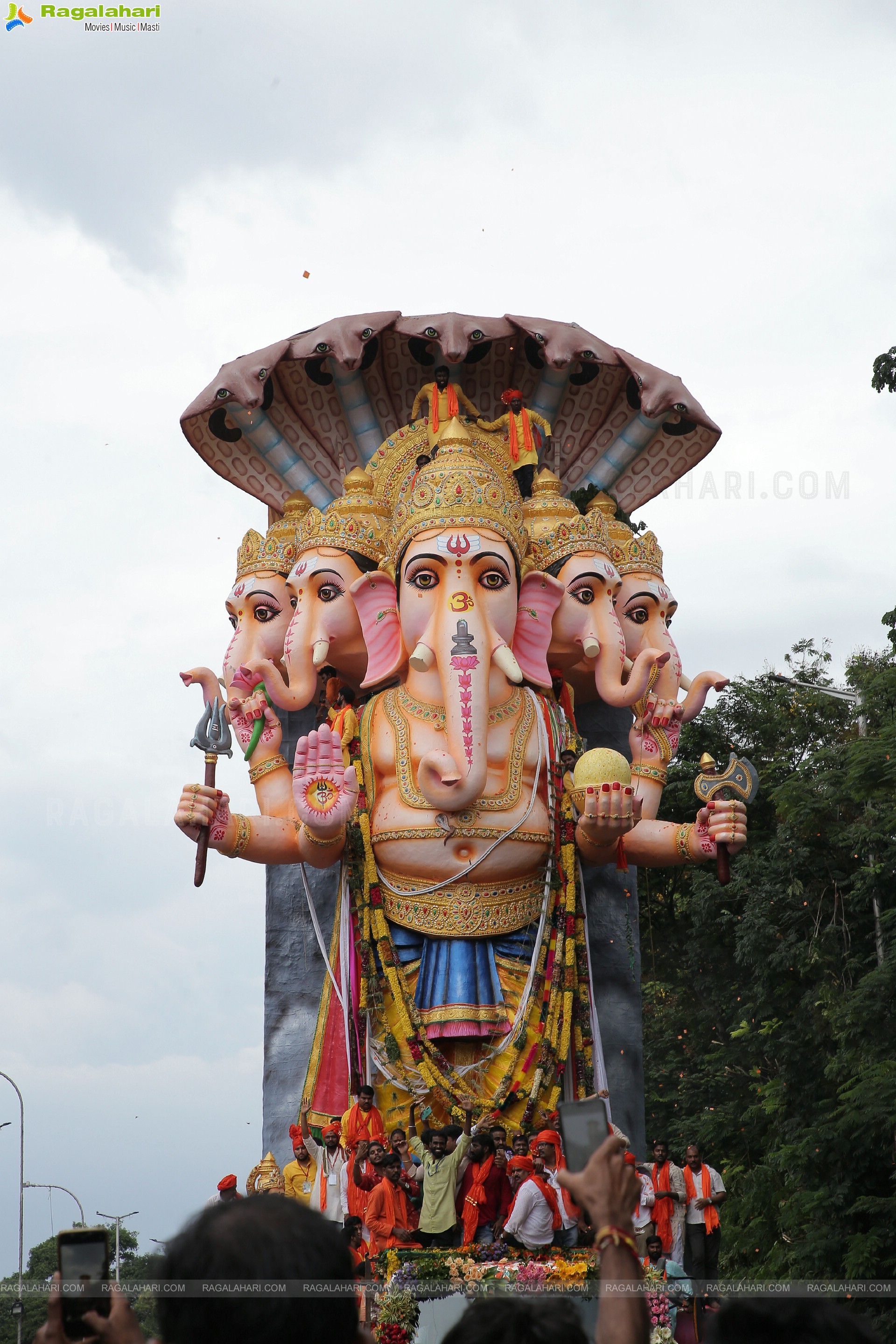 Khairatabad Ganesh Nimajjanam 2022 at Tank Bund in Hyderabad