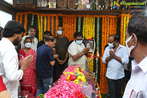 Tollywood Celebs Pay Last Respects to Krishnam Raju